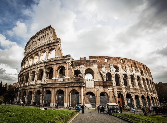 Skip the Line: Colosseum Small Group Tour with Roman Forum & Palatine Hill